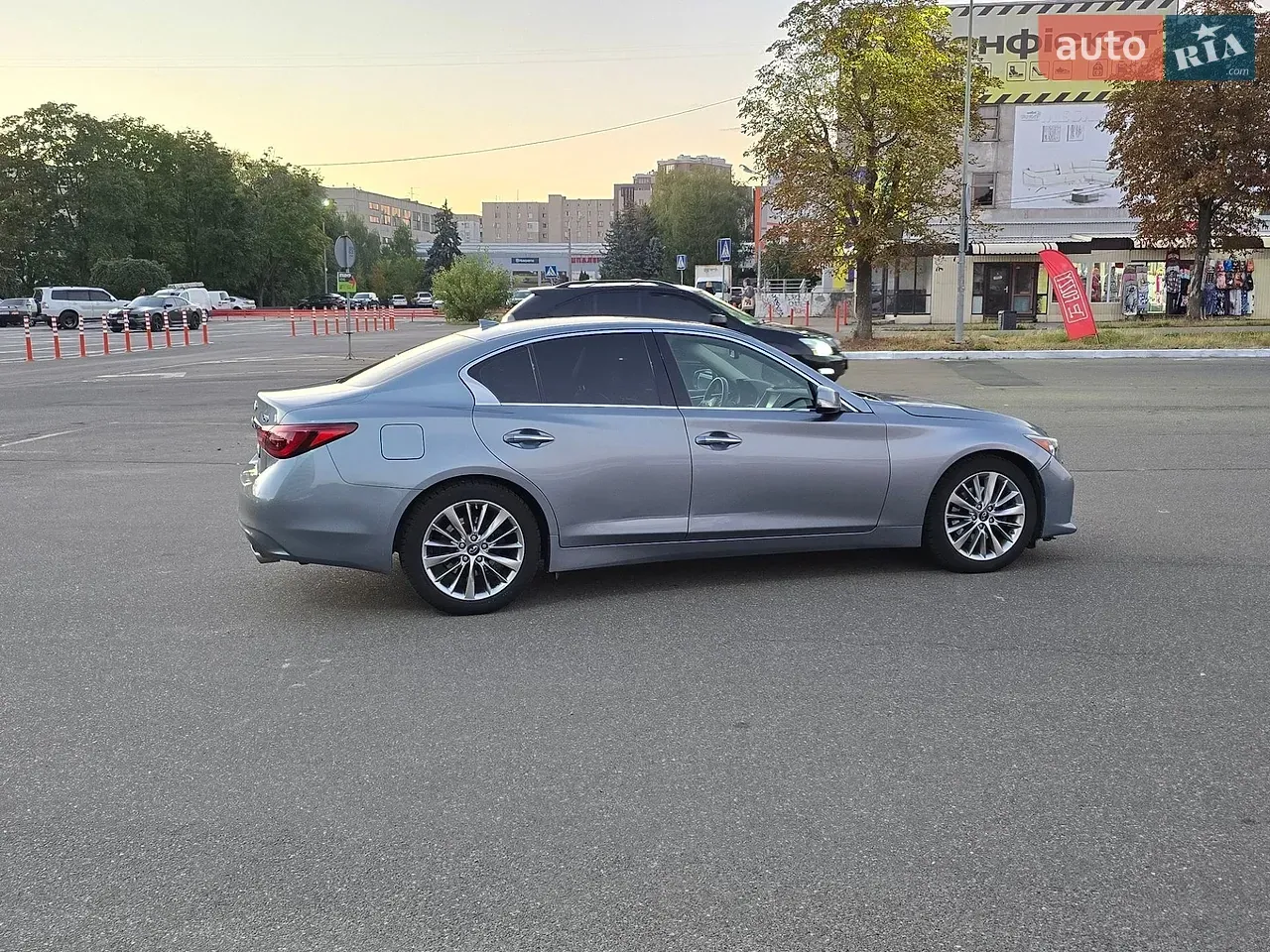 Infiniti Q50 2017 photo 4