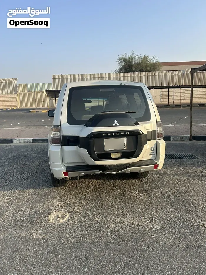Mitsubishi Pajero 2018 photo 3