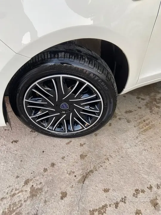 Lancia Ypsilon 2024 photo 5