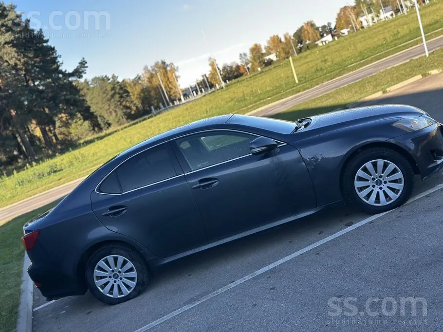 Lexus Is 2009 photo 2