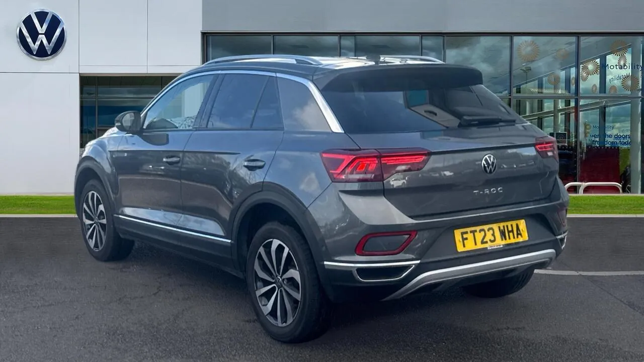 Volkswagen T-Roc 2023 photo 3