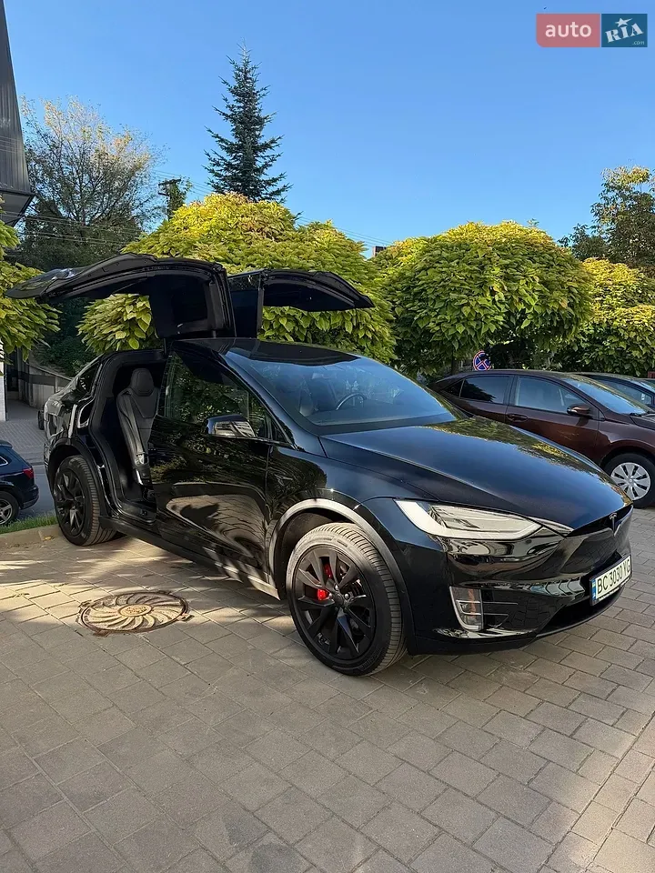 Tesla Model X 2018 photo 3