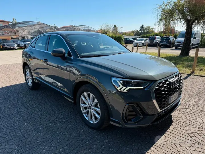 Audi Q3 2022 photo 3