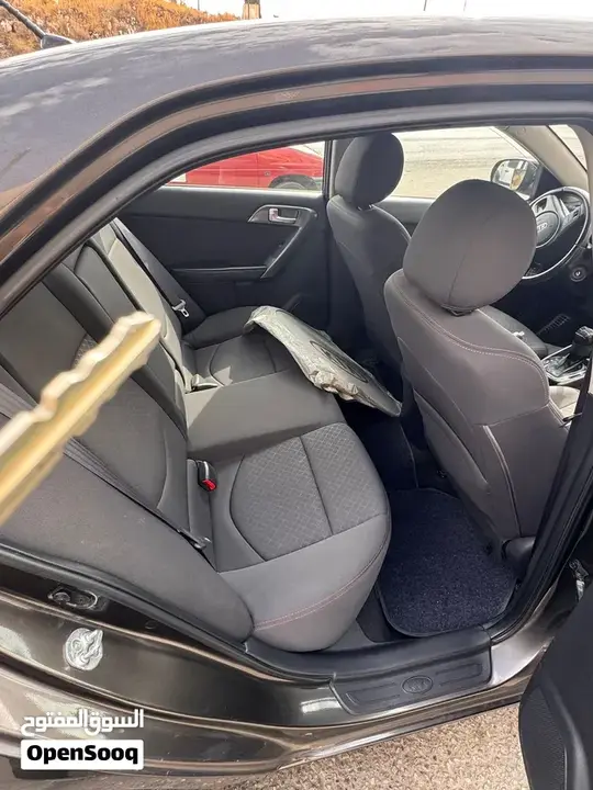 Kia Cerato 2012 photo 3
