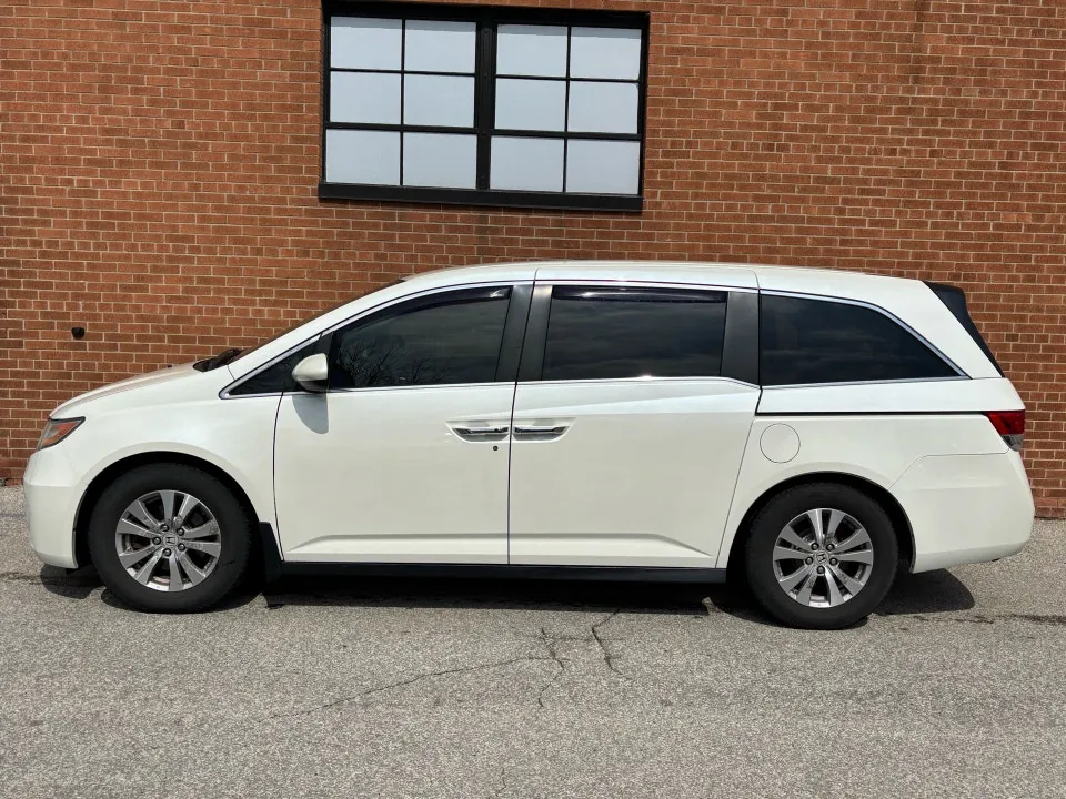 Honda Odyssey 2015 photo 4