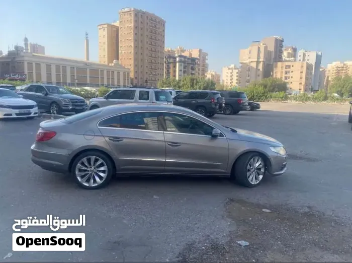 Volkswagen Passat 2012 photo 2