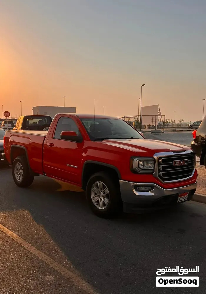 GMC Sierra 2018 photo 2