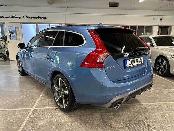 Volvo V60 2015 photo 4