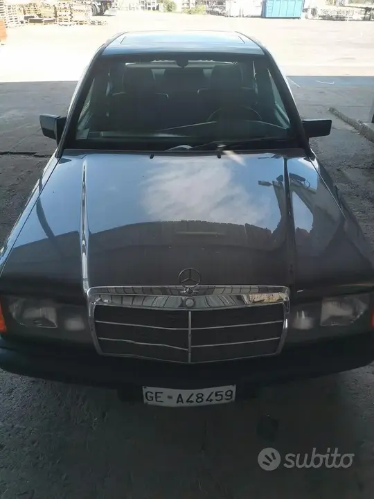 Mercedes-Benz 190E