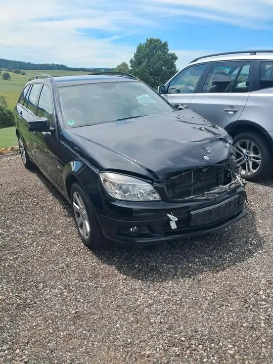 Mercedes-Benz C180