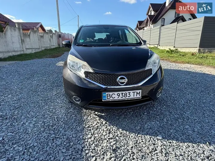 Nissan Note 2014 photo 3