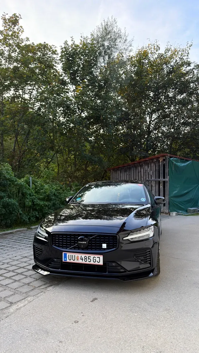 Volvo S60 2024 photo 2