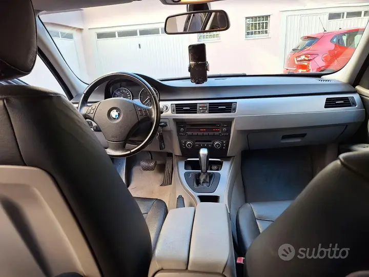 BMW 320D 2008 photo 4