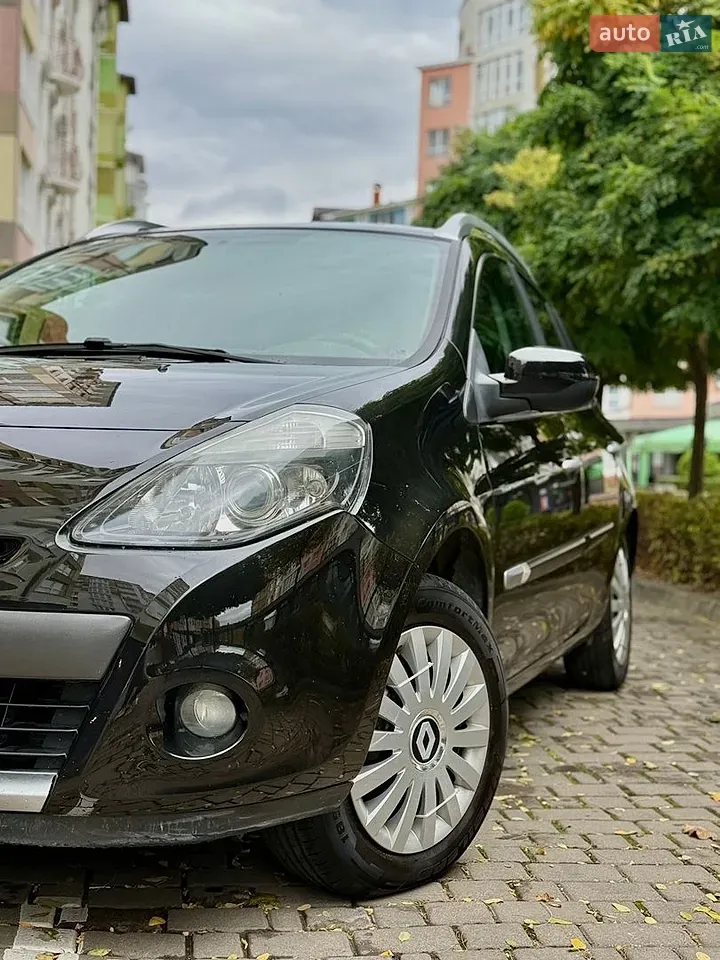 Renault Clio 2009 photo 3