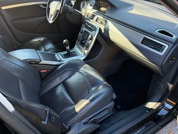 Volvo V70 2013 photo 5