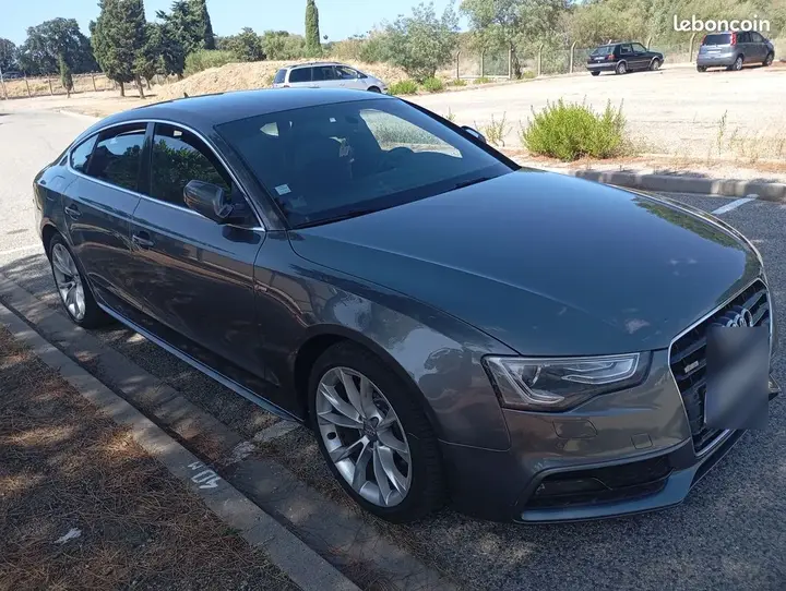 Audi A5 2012 photo 2