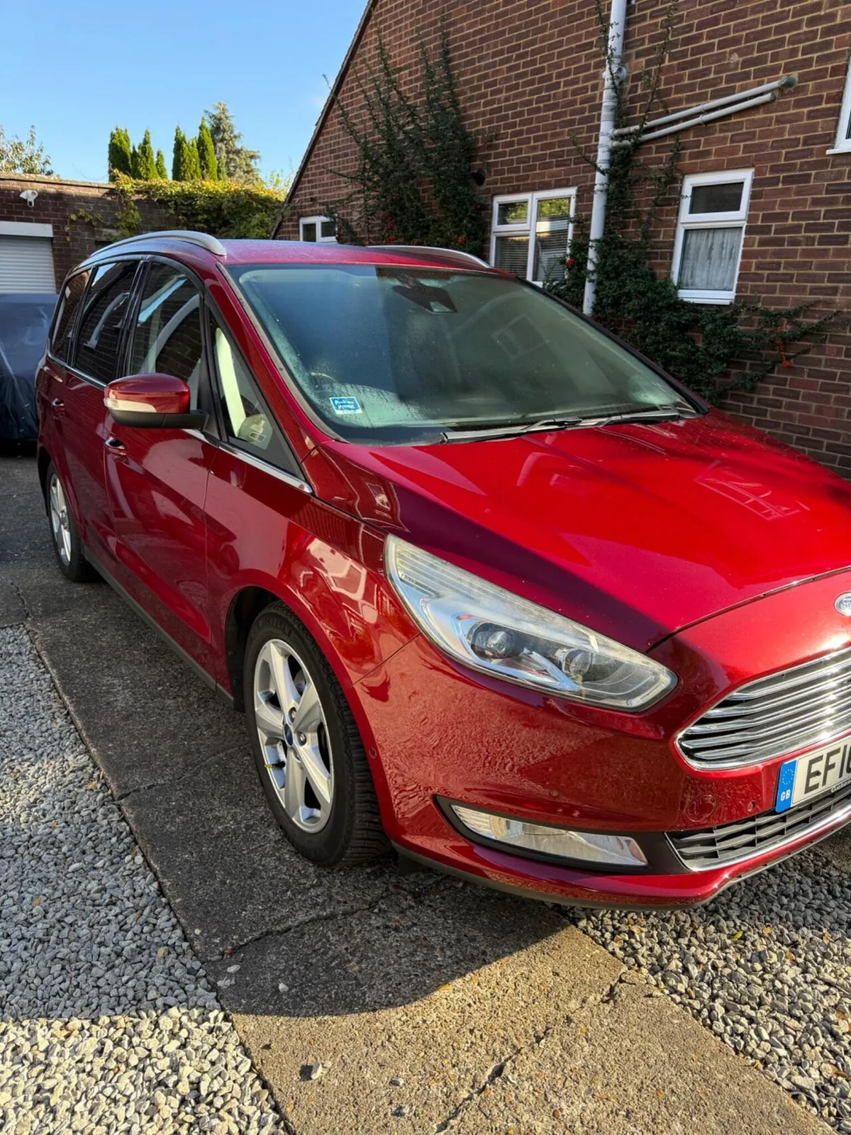 Ford Galaxy 2016 photo 2
