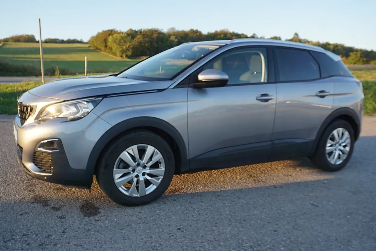 Peugeot 3008 2018 photo 2
