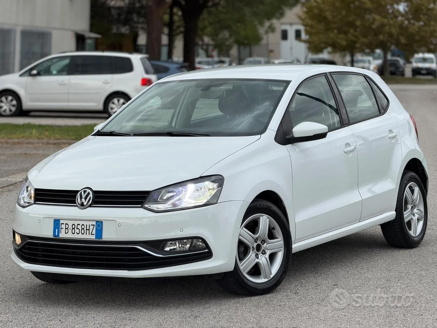 Volkswagen Polo 2016 photo 2