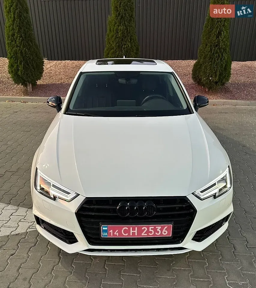 Audi A4 2018 photo 2