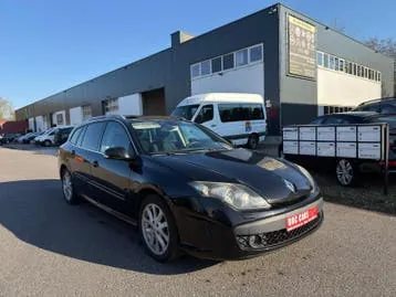 Renault Laguna 2010 photo 2