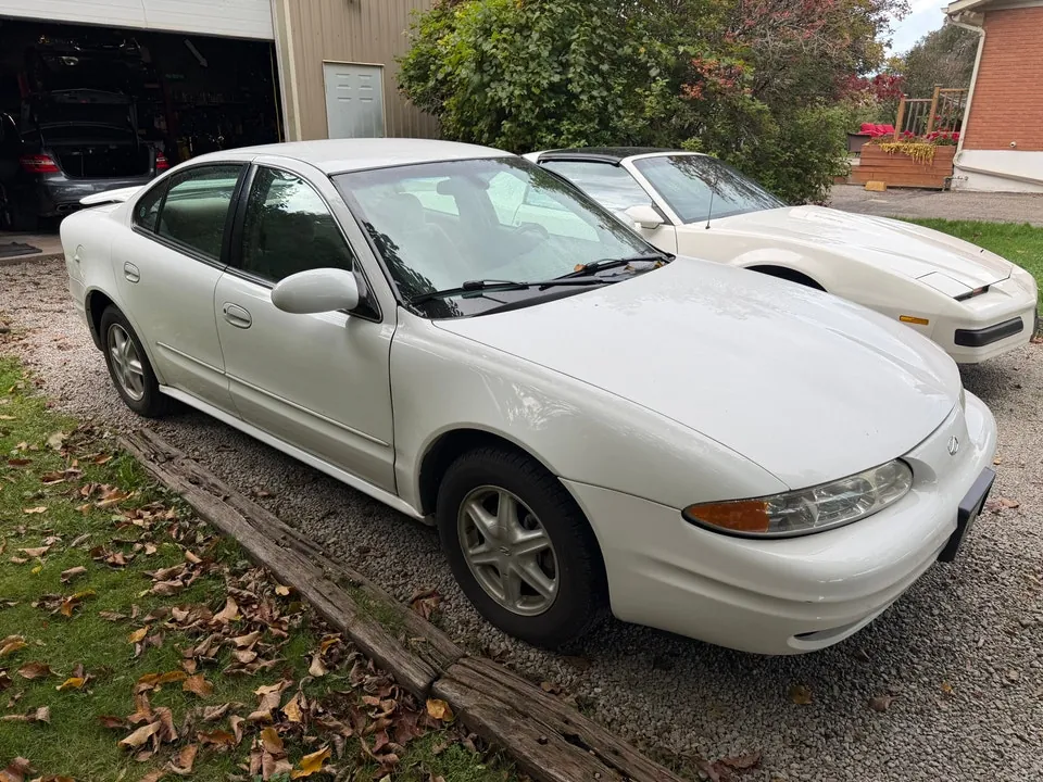Oldsmobile Alero 2002 photo 4