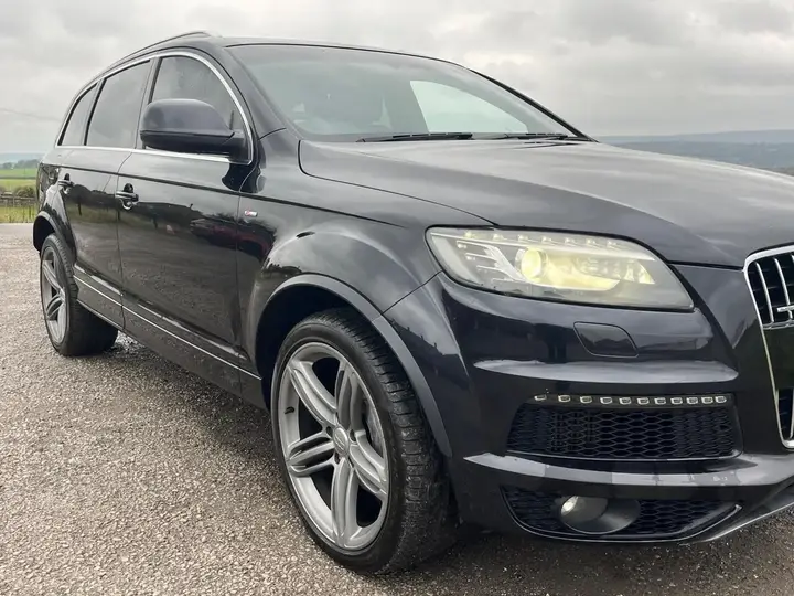 Audi Q7 2012 photo 4