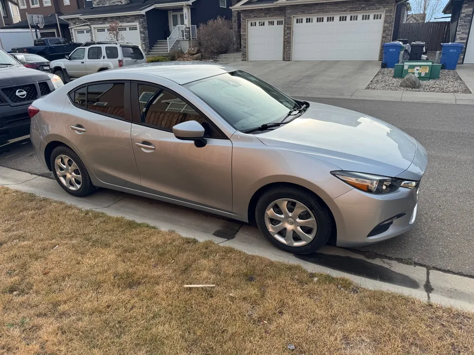 Mazda 3 2018 photo 3