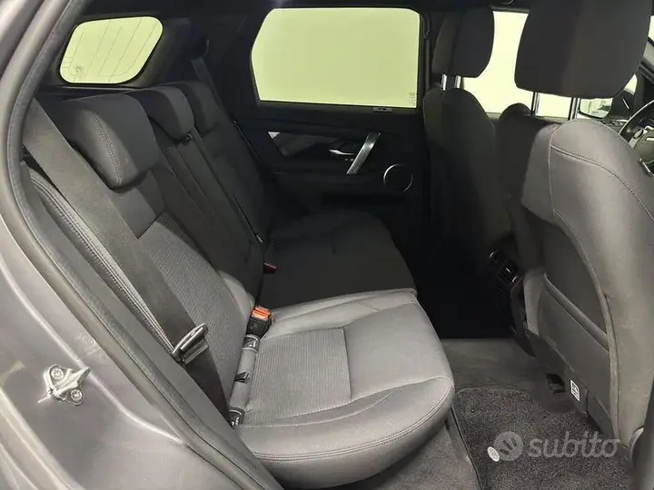 Land Rover Discovery Sport 2020 photo 5