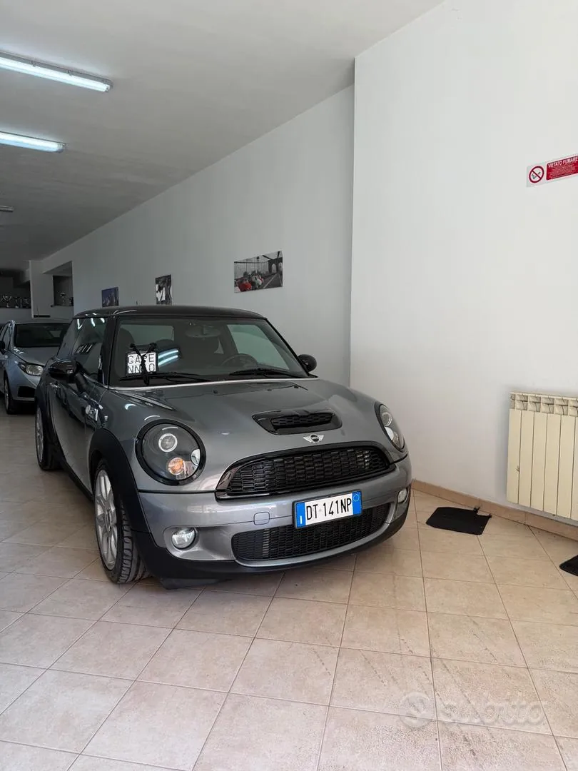 Mini Cooper S 2009 photo 2