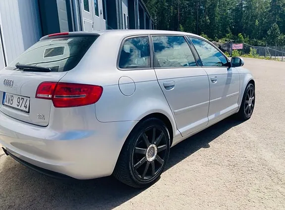 Audi A3 2011 photo 3
