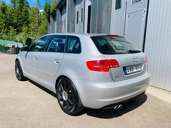 Audi A3 2011 photo 2