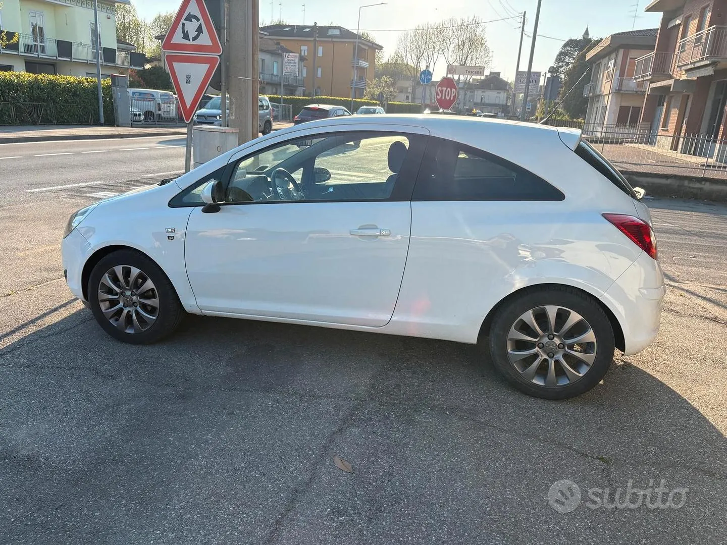 Opel Corsa 2011 photo 3