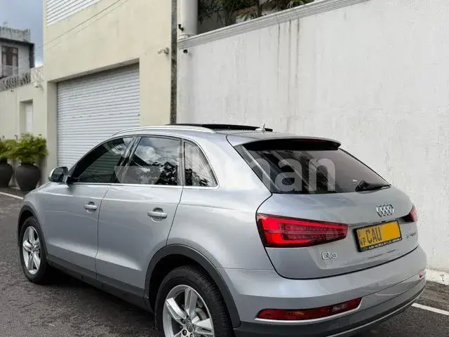 Audi Q3 2017 photo 4