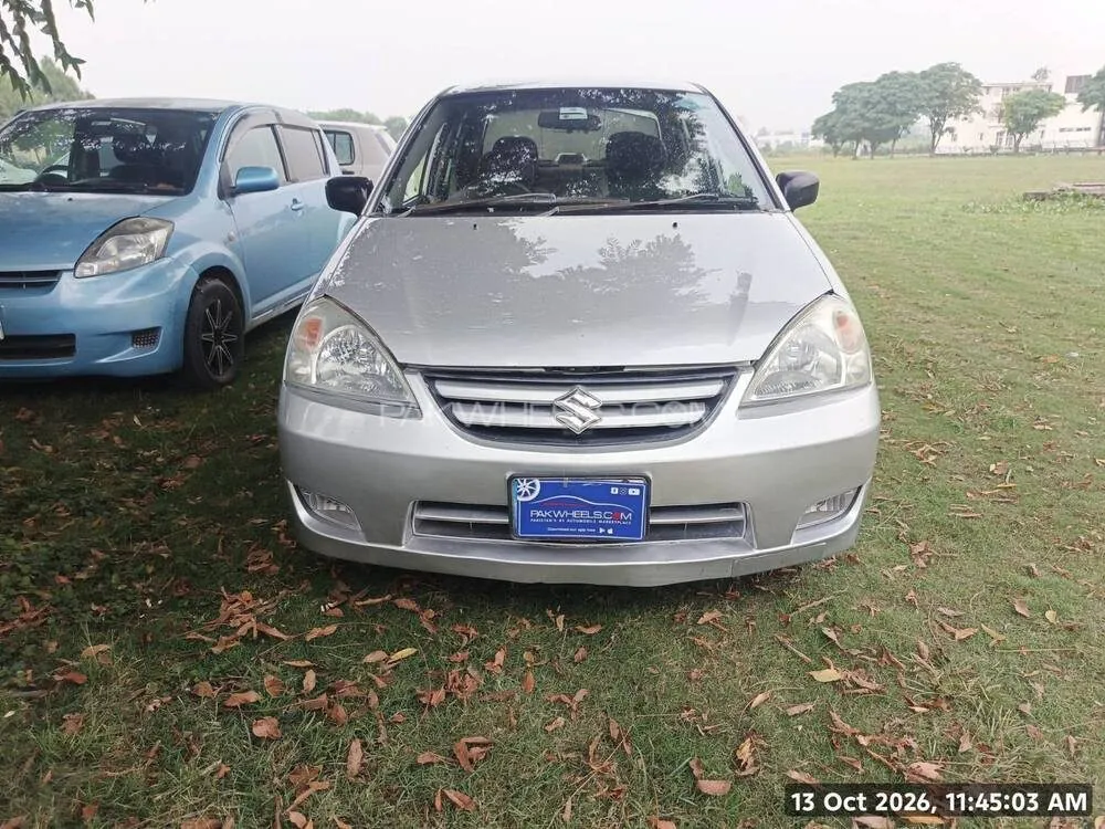 Suzuki Liana
