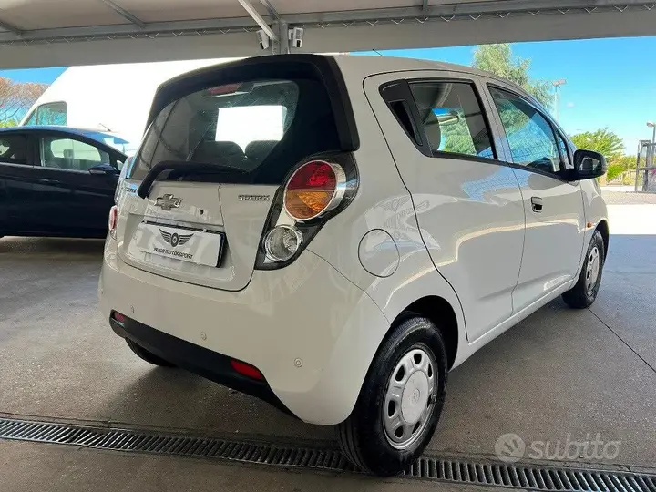 Chevrolet Spark 2010 photo 3