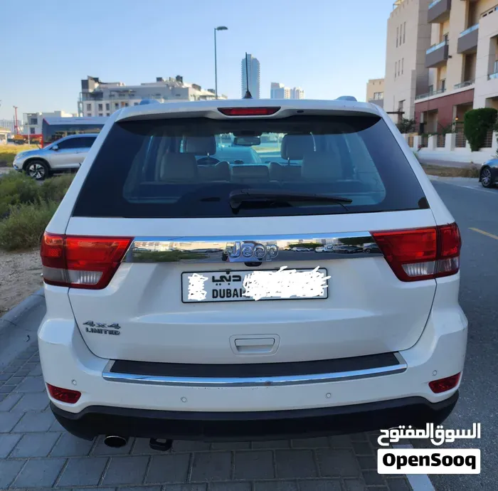 Jeep Grand Cherokee 2011 photo 3