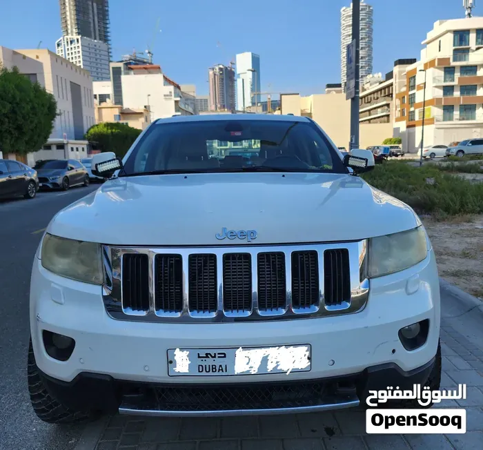 Jeep Grand Cherokee 2011 photo 2