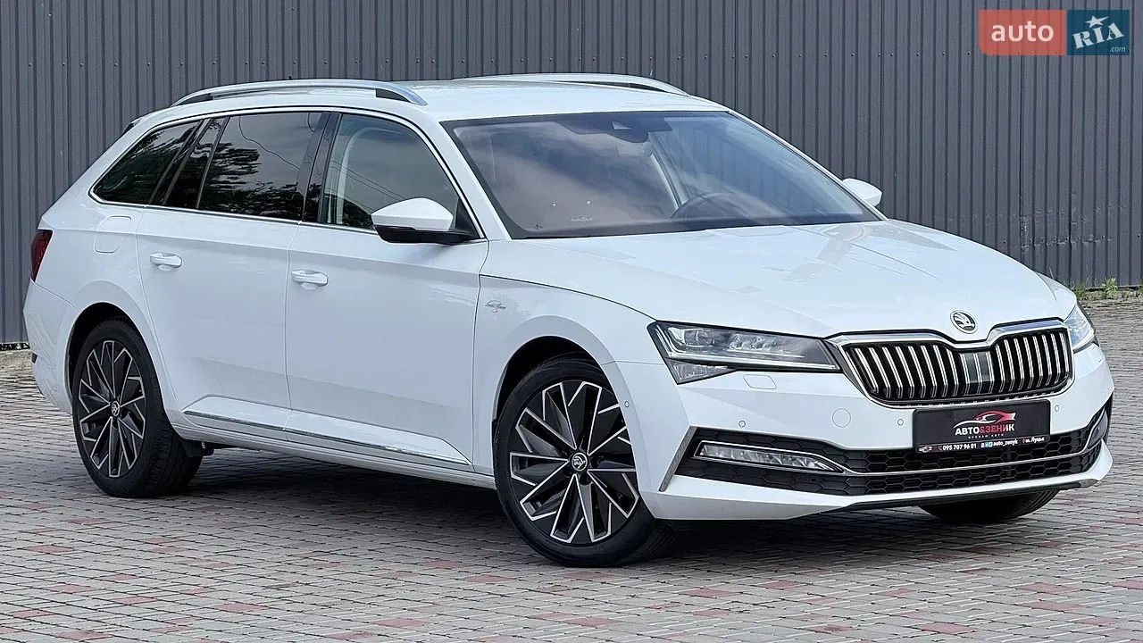 Skoda Superb 2022 photo 2