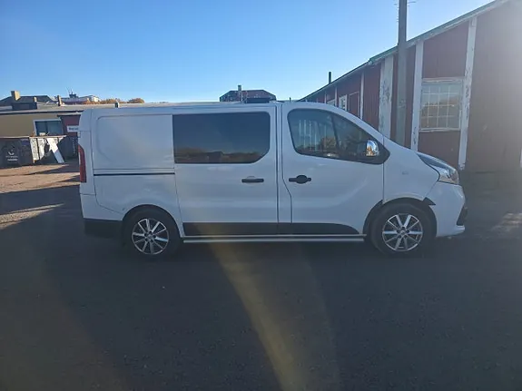Renault Trafic 2015 photo 5