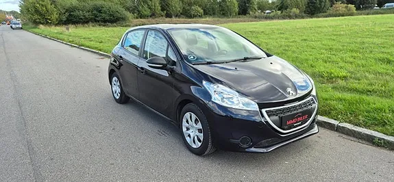 Peugeot 208 2014 photo 3