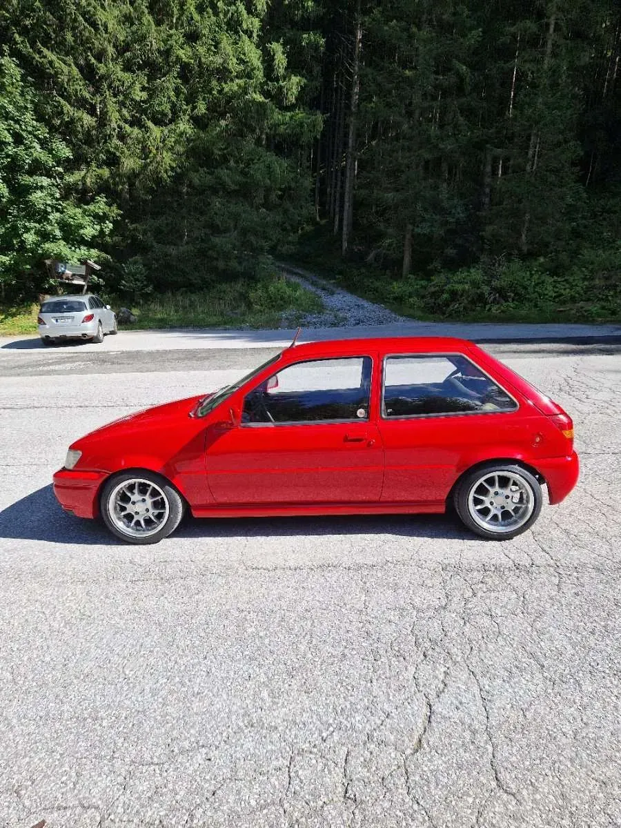 Ford Fiesta 1991 photo 2