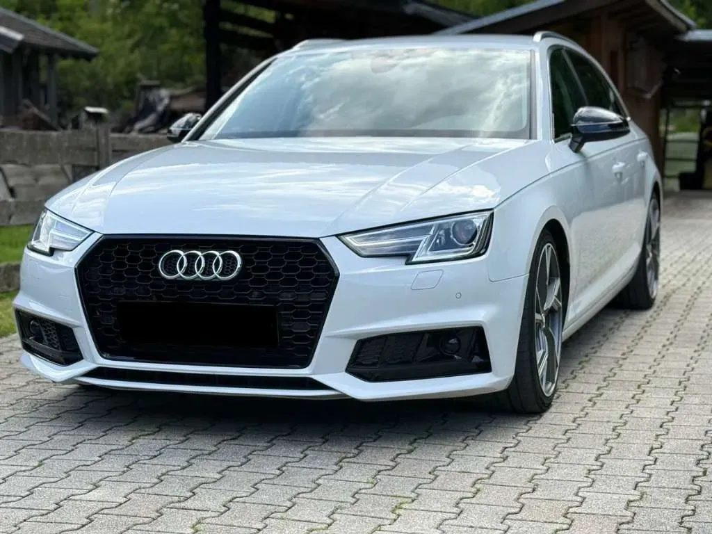 Audi A4 2019 photo 2