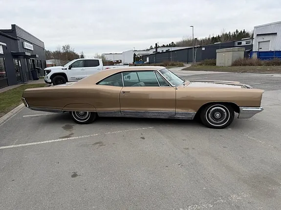 Pontiac Bonneville 1966 photo 4