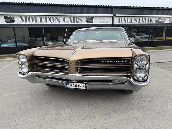 Pontiac Bonneville 1966 photo 2