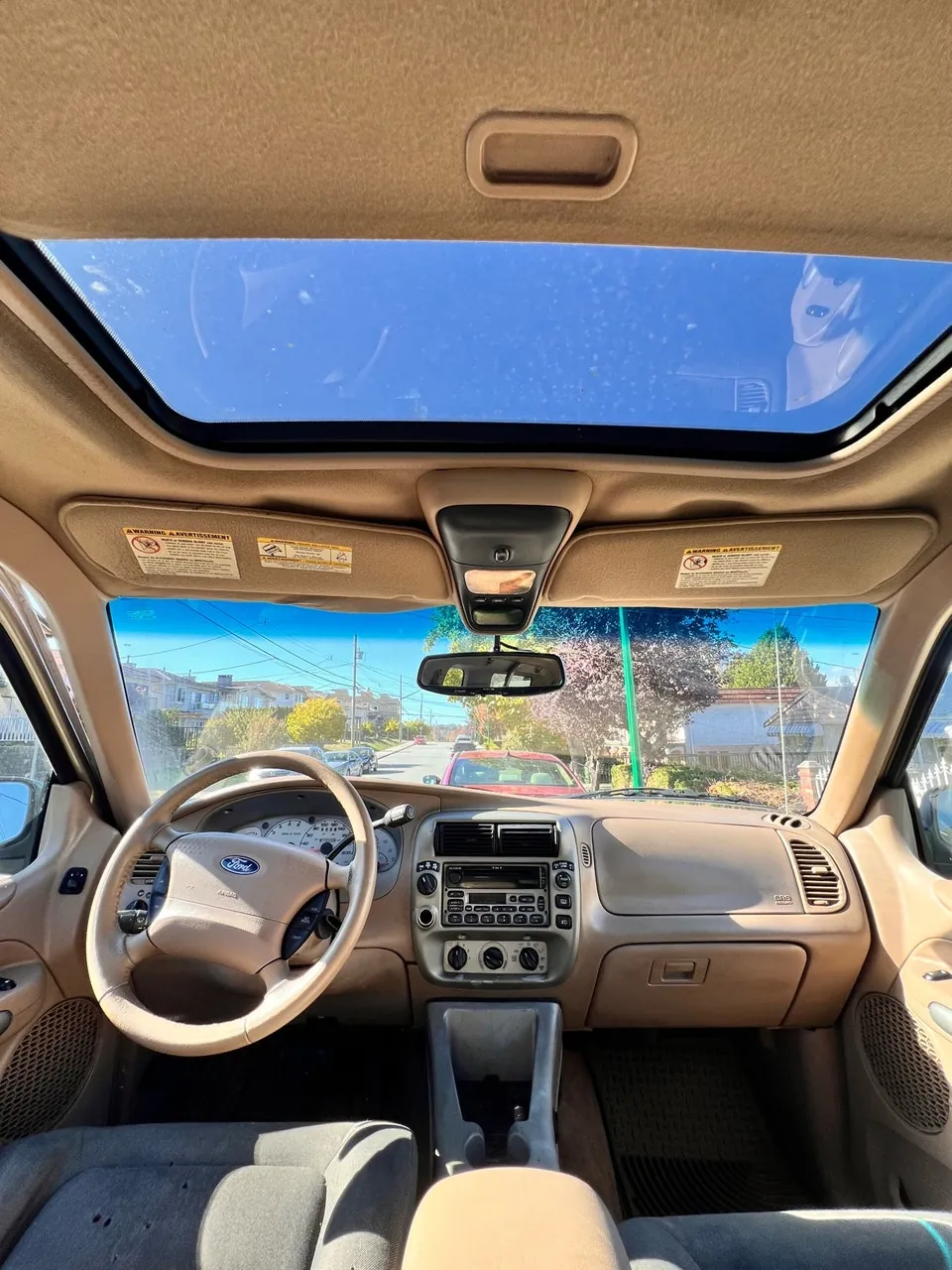 Ford Explorer 2002 photo 4