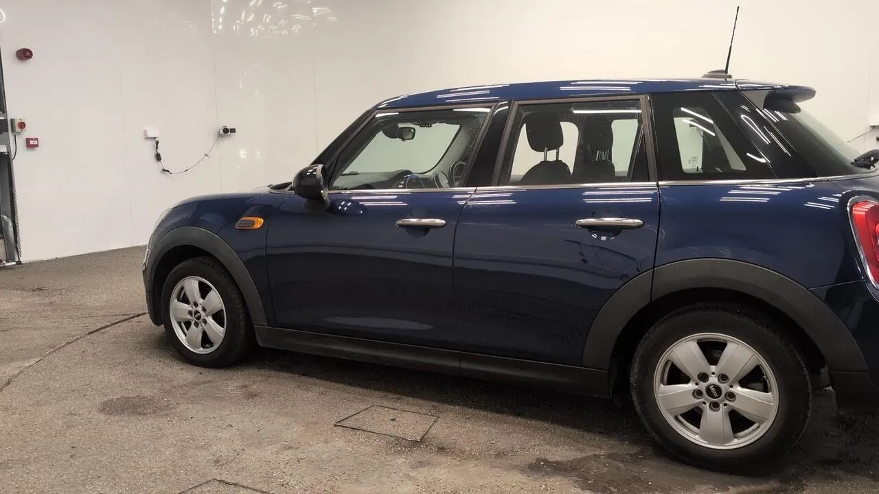 Mini Hatch 2015 photo 4