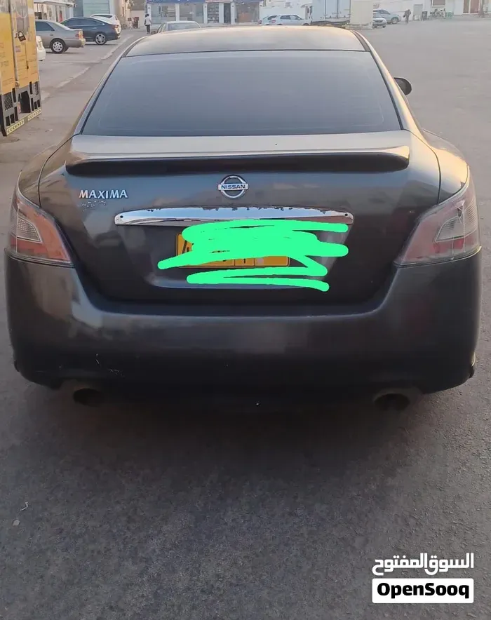 Nissan Maxima