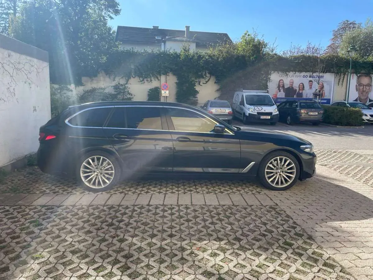 BMW 5 Series 2021 photo 3