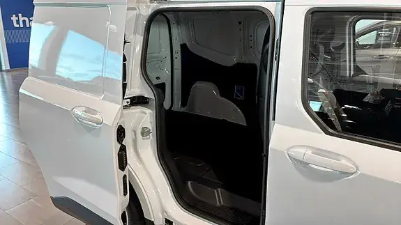 Ford Transit Courier 2026 photo 5